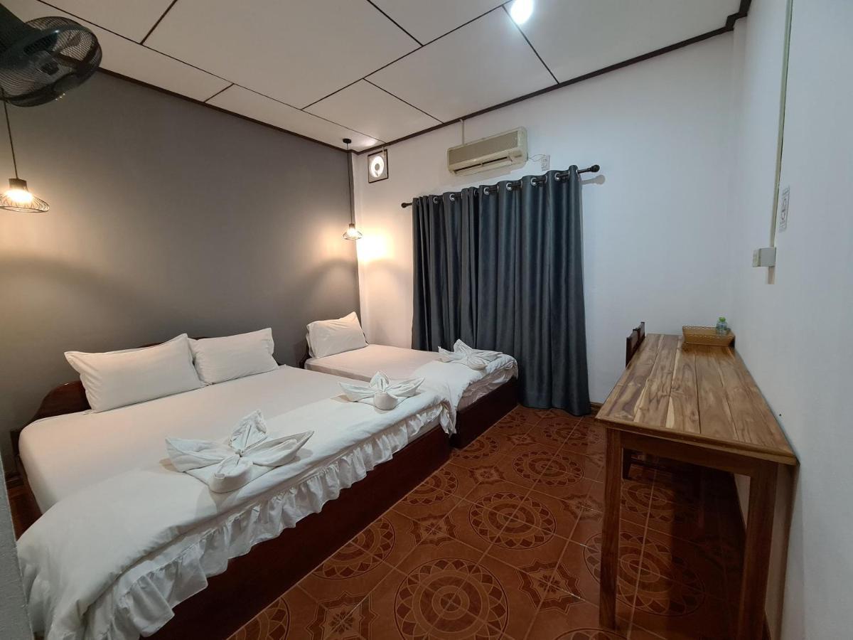 Saphaothong Guesthouse Vang Vieng Exteriér fotografie