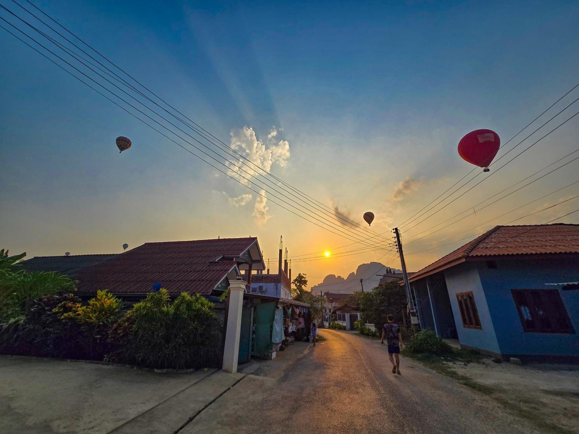 Saphaothong Guesthouse Vang Vieng Exteriér fotografie